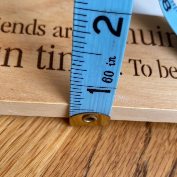 NWOT In Focus by Lasercraft 4”x6” photo frame. Frame measures 7”x9”. Wood. - Picture 6 of 6